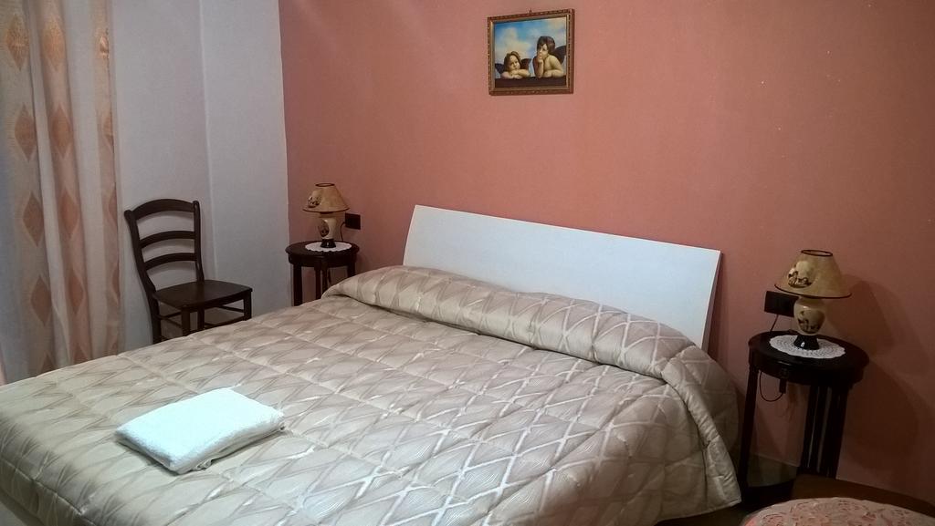 Le Tre Rose Di Maria Bed & Breakfast Noto Room photo