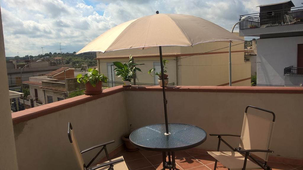 Le Tre Rose Di Maria Bed & Breakfast Noto Exterior photo